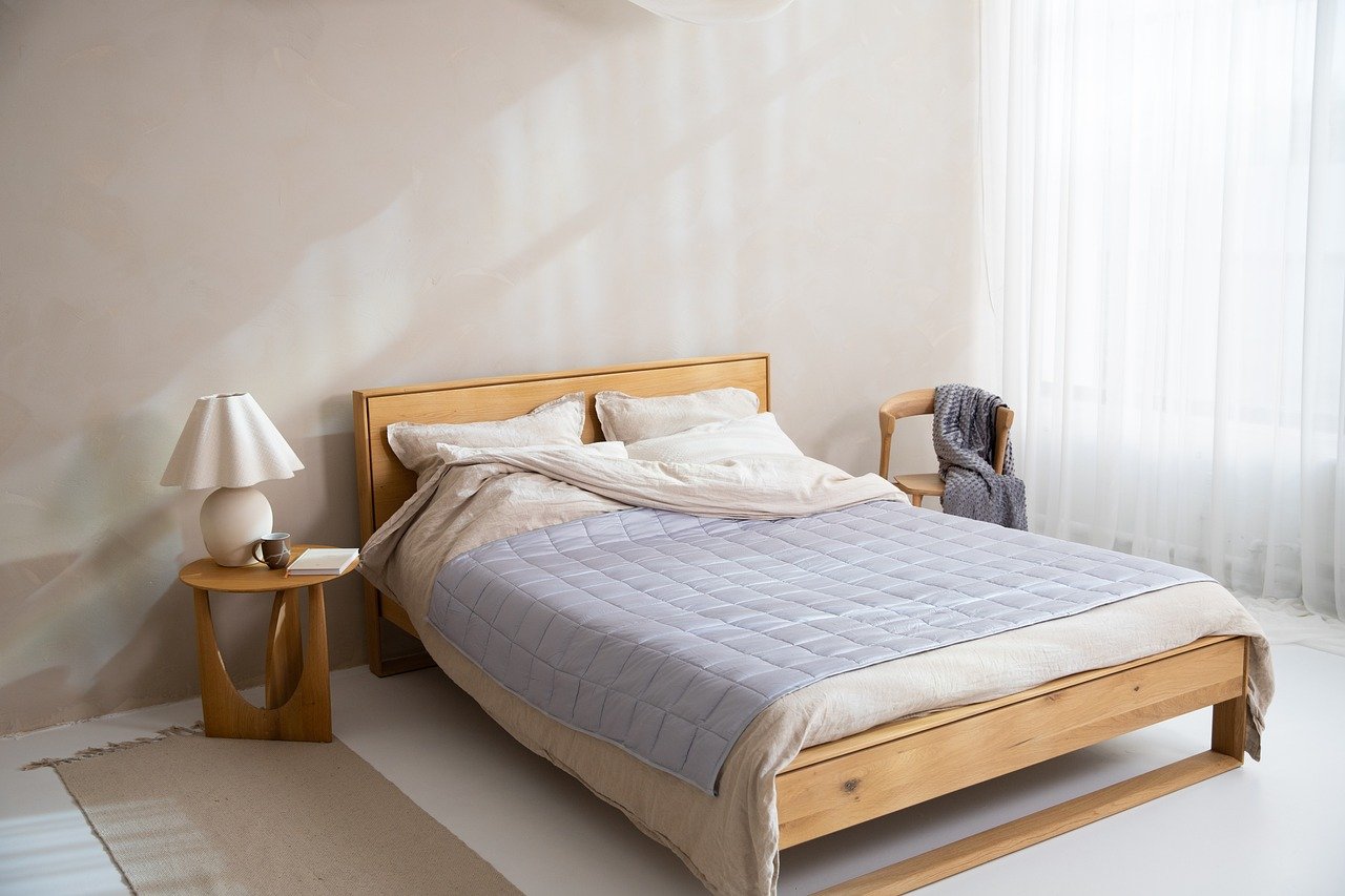 sturdy bed frame