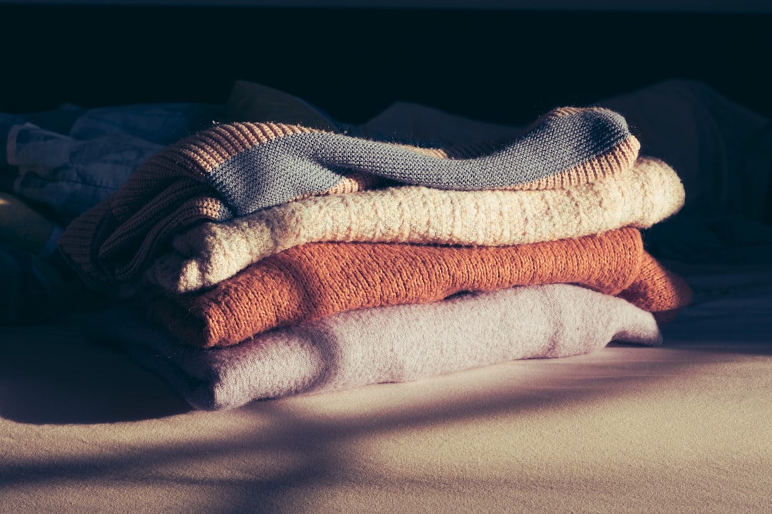 Bedding Shrink Washing Temperatures: Your Cozy Laundry Guide - Featured Image