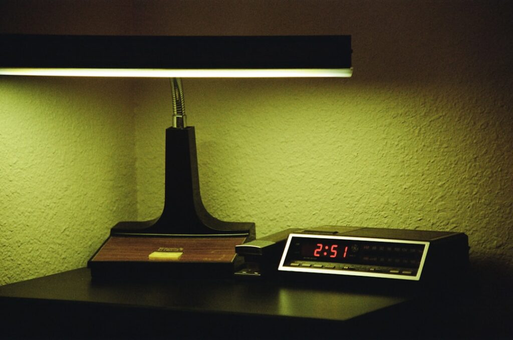 Choosing Bedside Table Lamps That Balance Style and Use - Featured Image