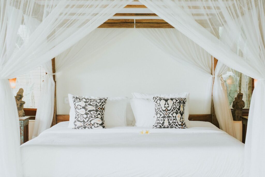 Foldable Bed Frames Guide to Choosing the Right One - Featured Image