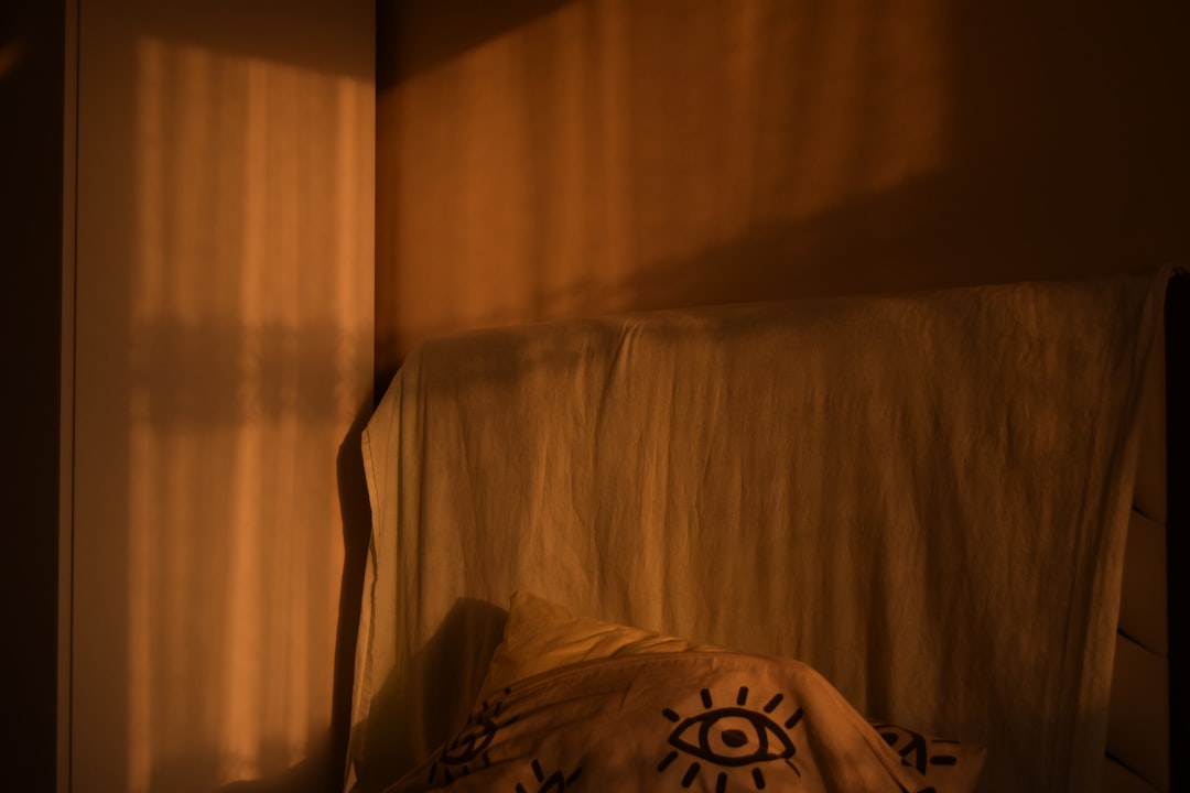 White-washed Scandinavian bedroom