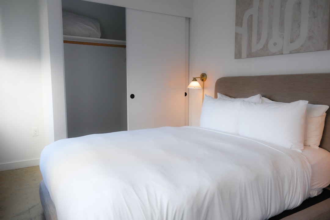 The Importance of Good Housekeeping in Hotels - Featured Image