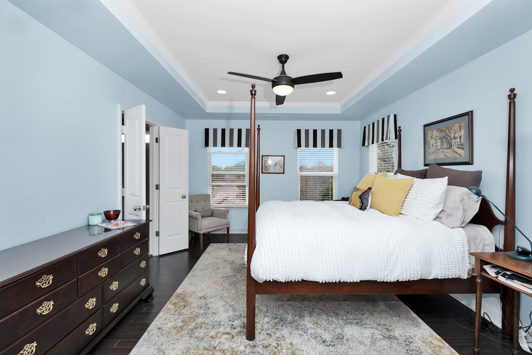 art-inspired wall decor essentials with mixed elements