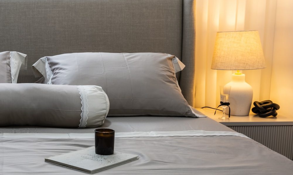 10 Popular Bedroom Decor Styles to Inspire Your Makeover - Featured Image