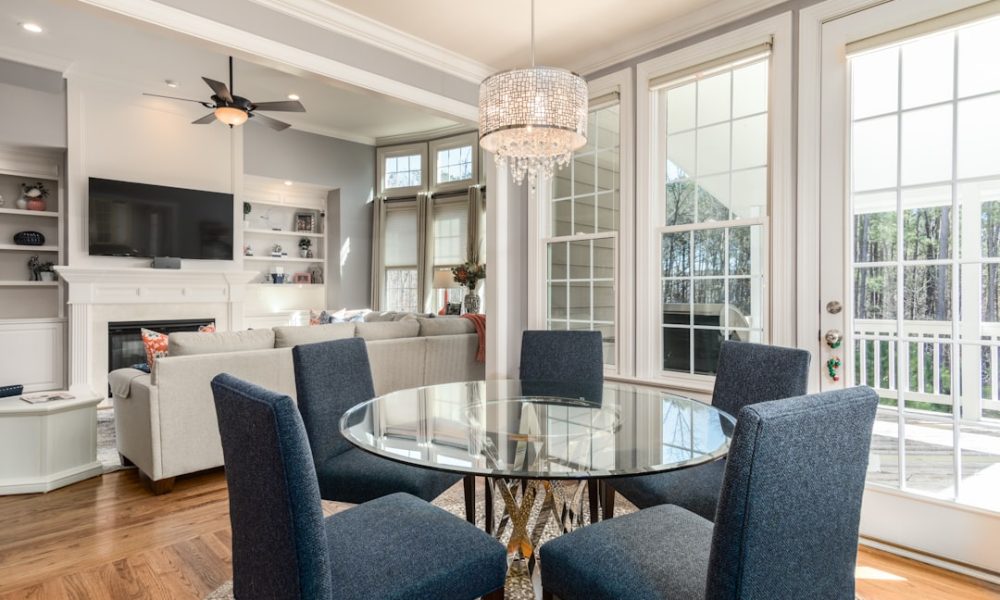 Choosing Pillows for Comfort: 7 Expert Tips for Better Sleep - Featured Image