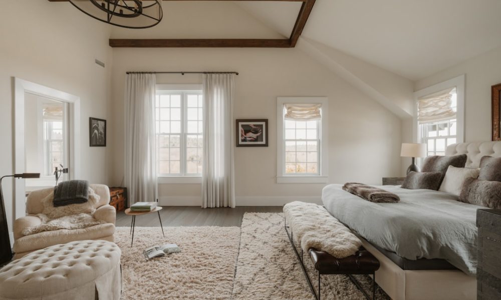 Holiday Bedroom Ideas: A Complete Guide to Festive Decor - Featured Image