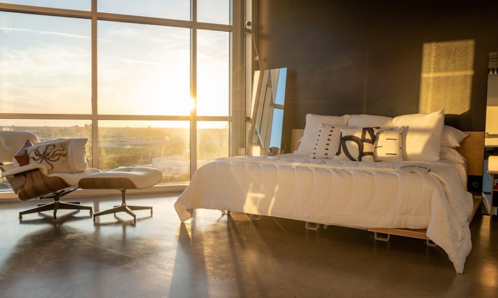 Organizing and Styling Your Dresser for Clutter Free Living - Featured Image