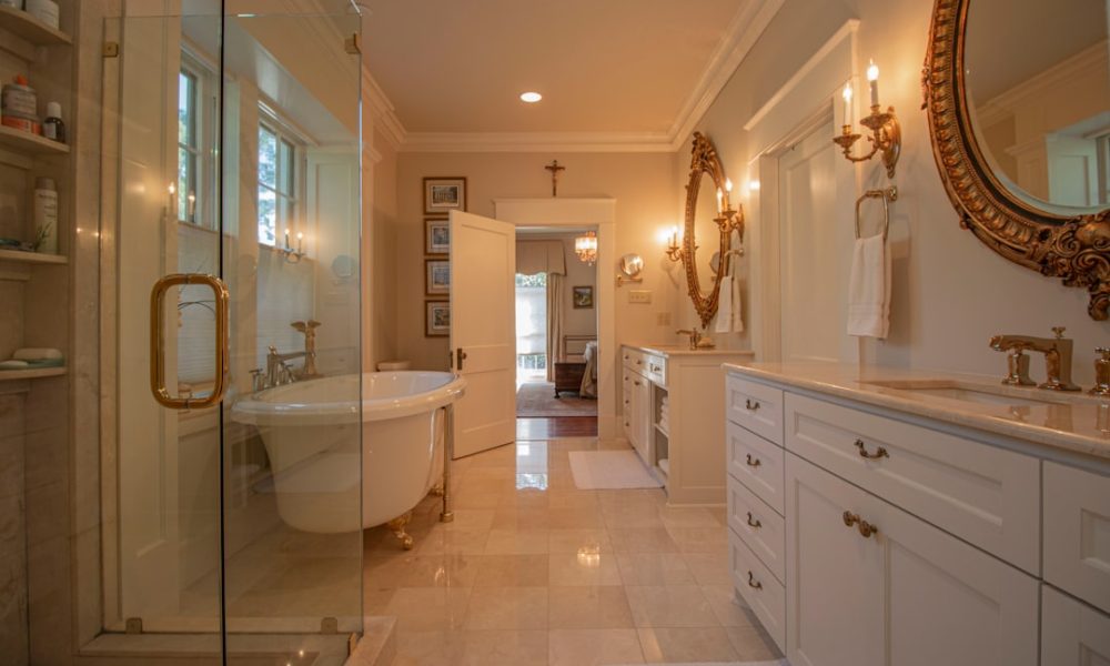 Styling Tips for Bedroom Seating Areas: Cozy, Chic & Functional Ideas - Featured Image